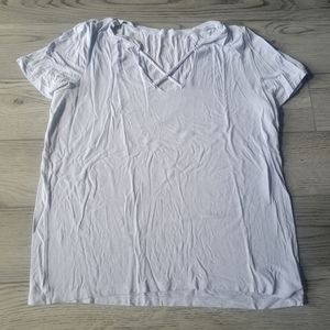 American eagle size small tshirt lavender  open crossover vneck